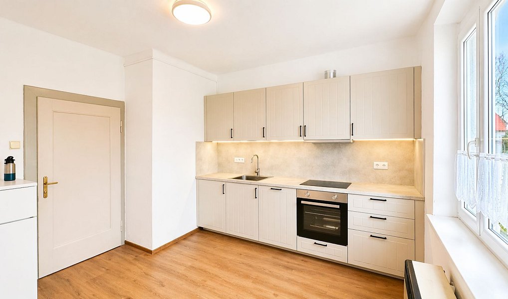 Prodej bytu 2+1 63 m², Cheb – náhled fotky 3