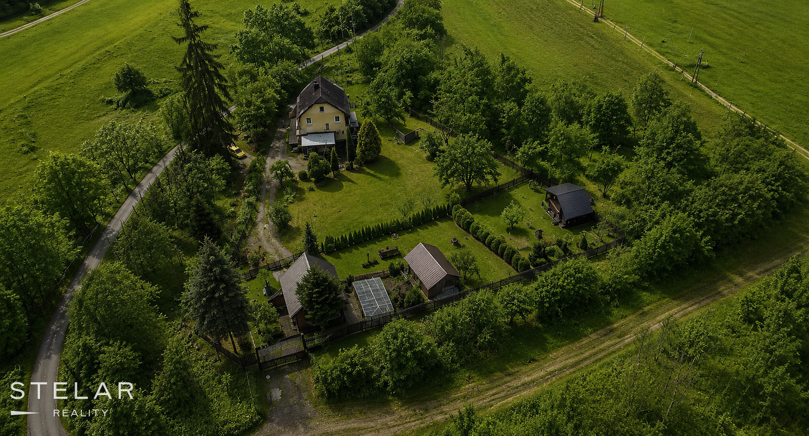 Prodej domu 400 m² s pozemkem 1 843 m² – fotografie 2