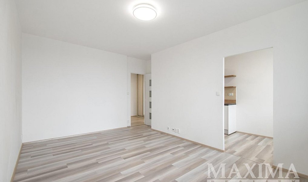 Prodej bytu 3+1 80 m², Praha – náhled fotky 3