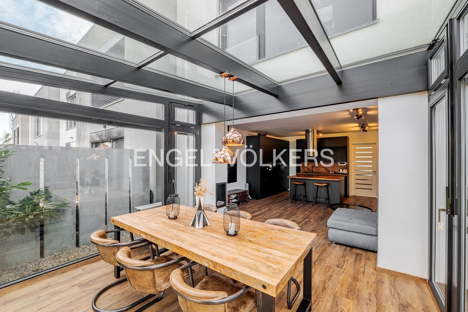 Prodej domu 197 m² s pozemkem 255 m²