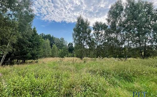 Prodej stavebního pozemku 1 912 m²