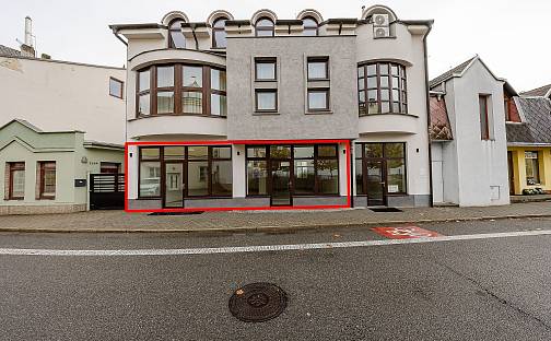 Pronájem obchodních prostor 107 m², Uherské Hradiště