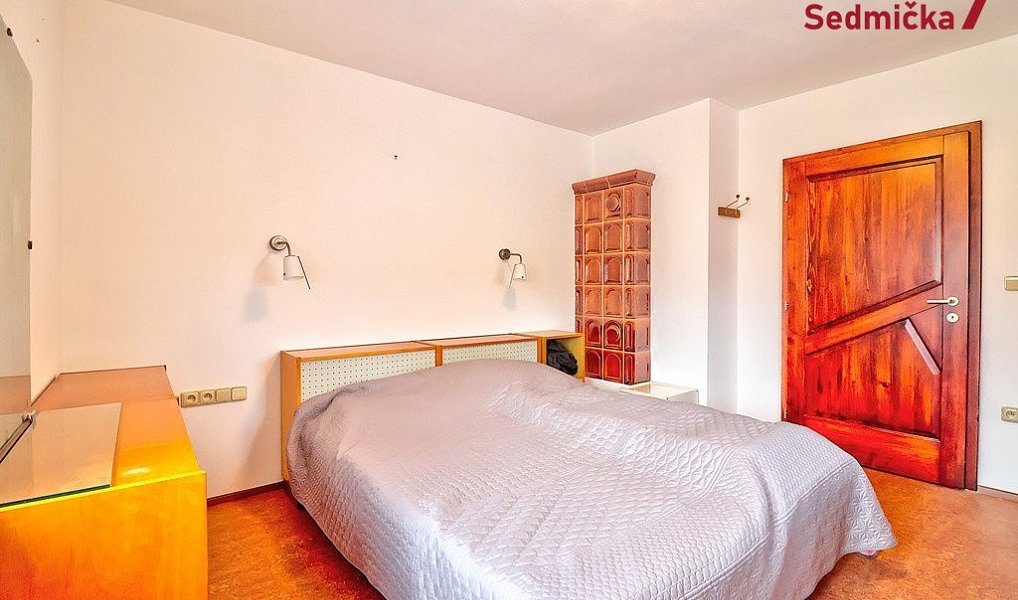 Prodej domu 318 m² s pozemkem 1 300 m², Věcov – náhled fotky 14