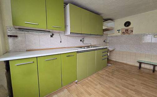 Prodej domu 95 m² s pozemkem 1 095 m², Kapetova, Dačice - Dačice III, okres Jindřichův Hradec