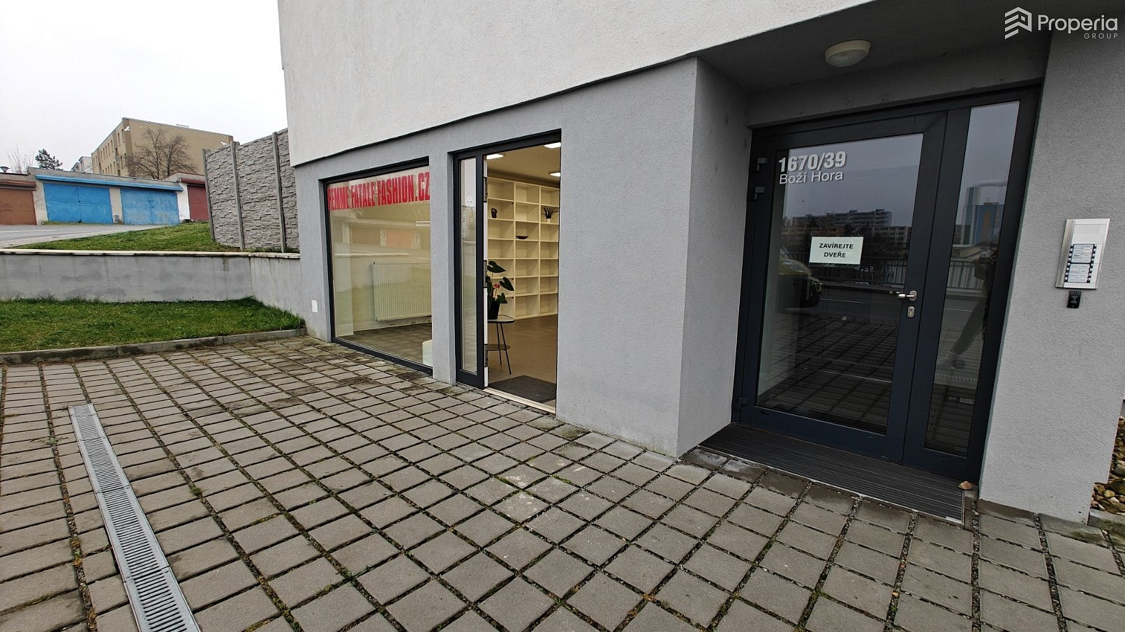 Pronájem obchodních prostor 30 m²