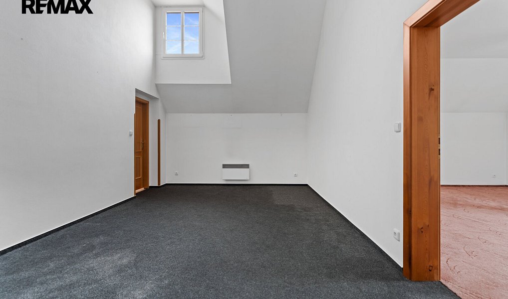 Prodej kanceláře 1 050 m², Slatina – náhled fotky 37