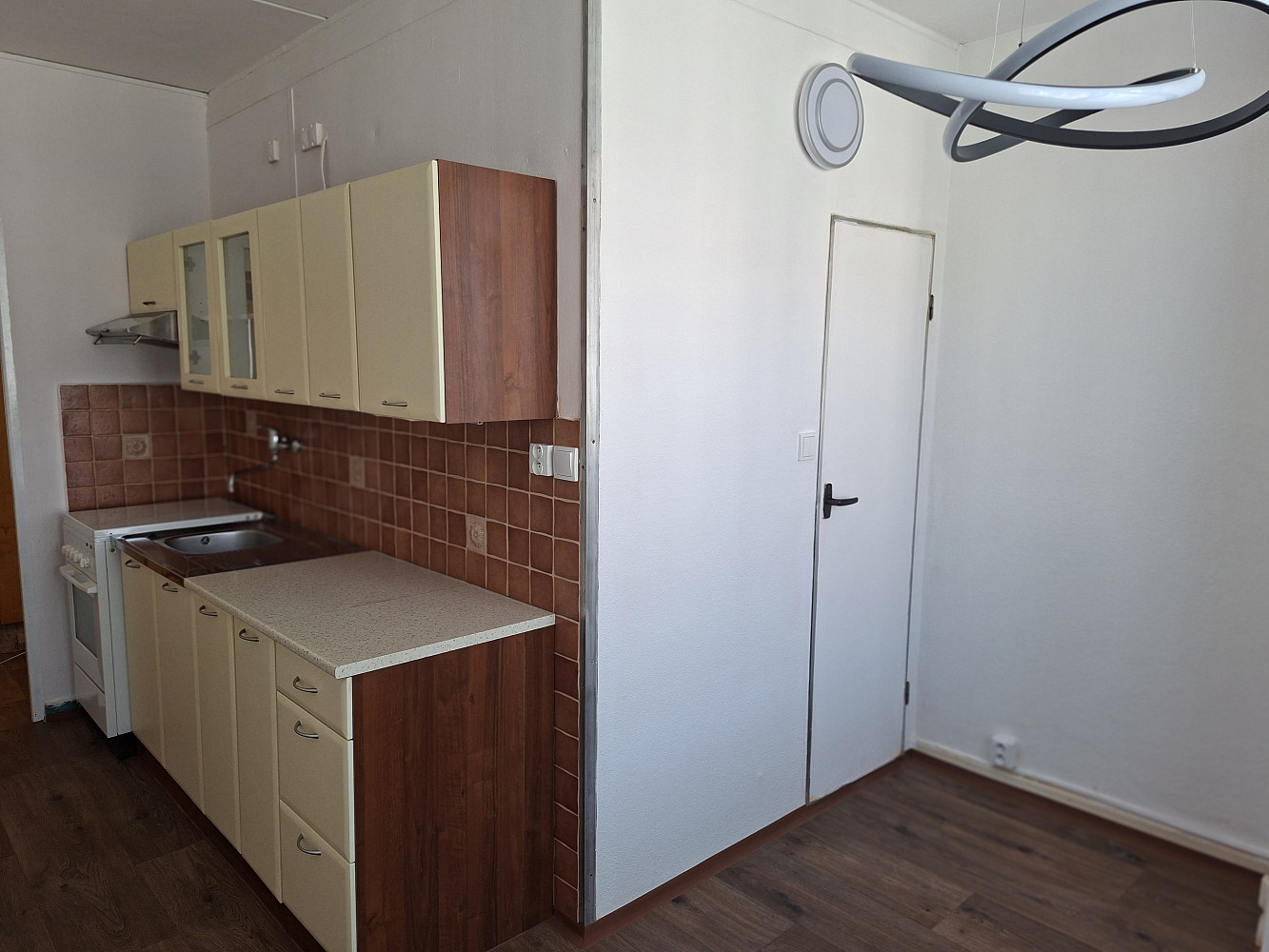 Pronájem bytu 2+1 58 m² – fotografie 2
