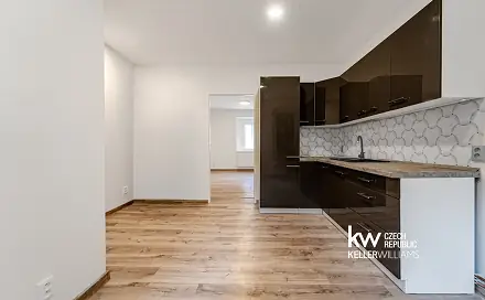Prodej bytu 2+1 59 m², Svinařovská, Smečno, okres Kladno