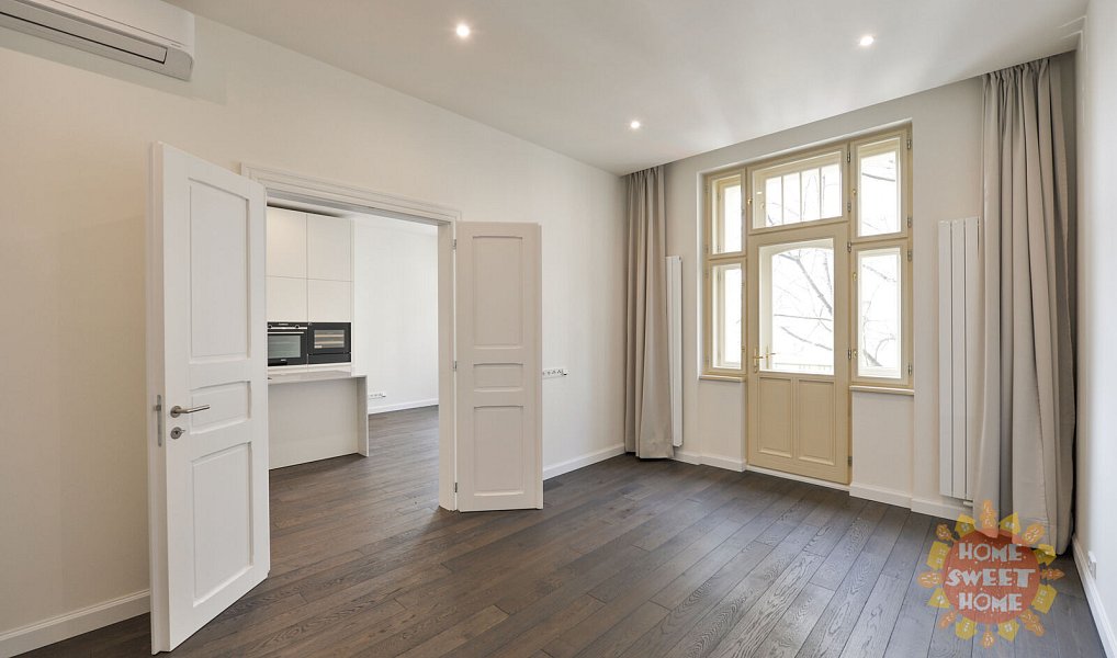 Pronájem bytu 4+kk 137 m², Praha – náhled fotky 2