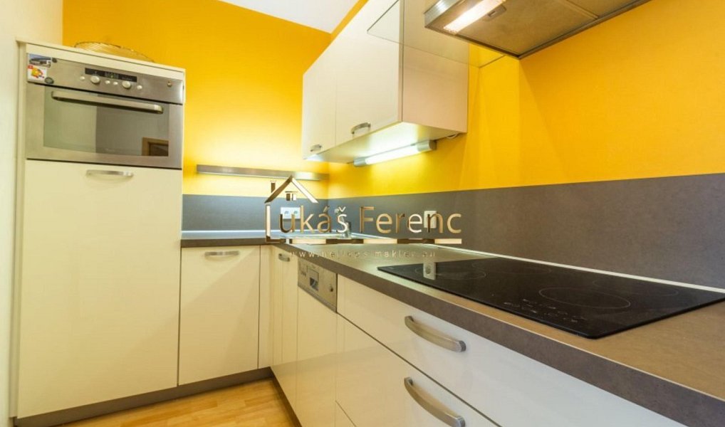Pronájem bytu 2+kk 53 m², Praha – náhled fotky 3
