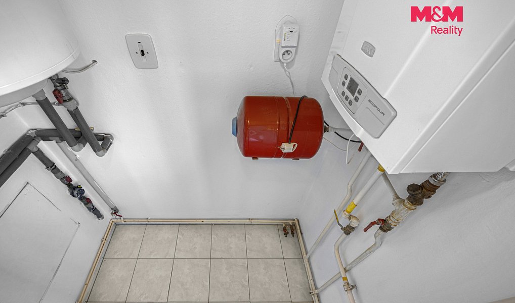 Prodej nájemního domu, činžáku 354 m², Sezemice – náhled fotky 15