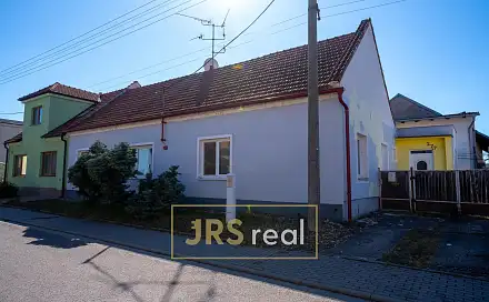 Prodej domu 490 m² s pozemkem 1 938 m², Dolní Dunajovice, okres Břeclav