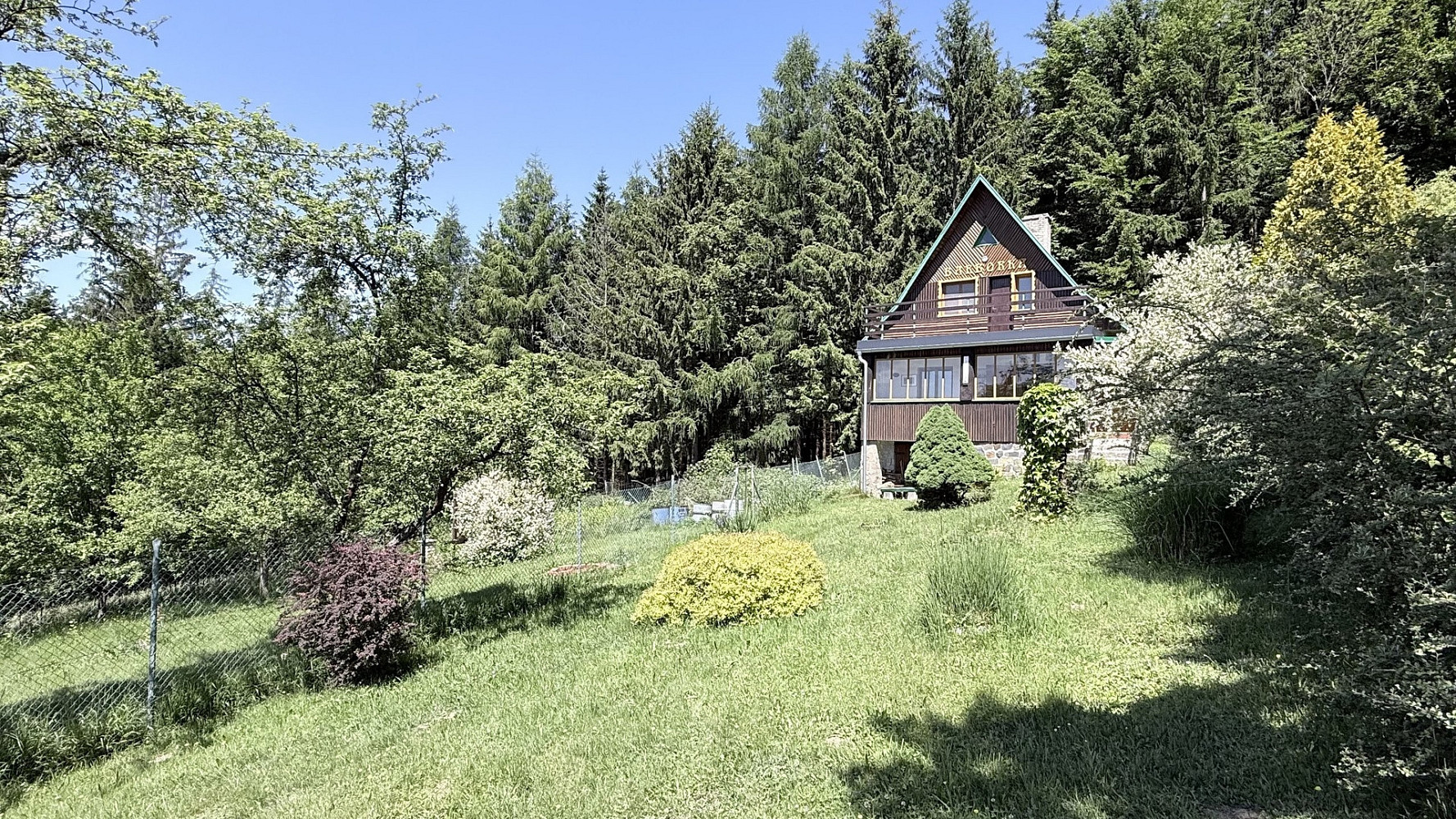 Prodej chaty/chalupy 139 m² s pozemkem 529 m²