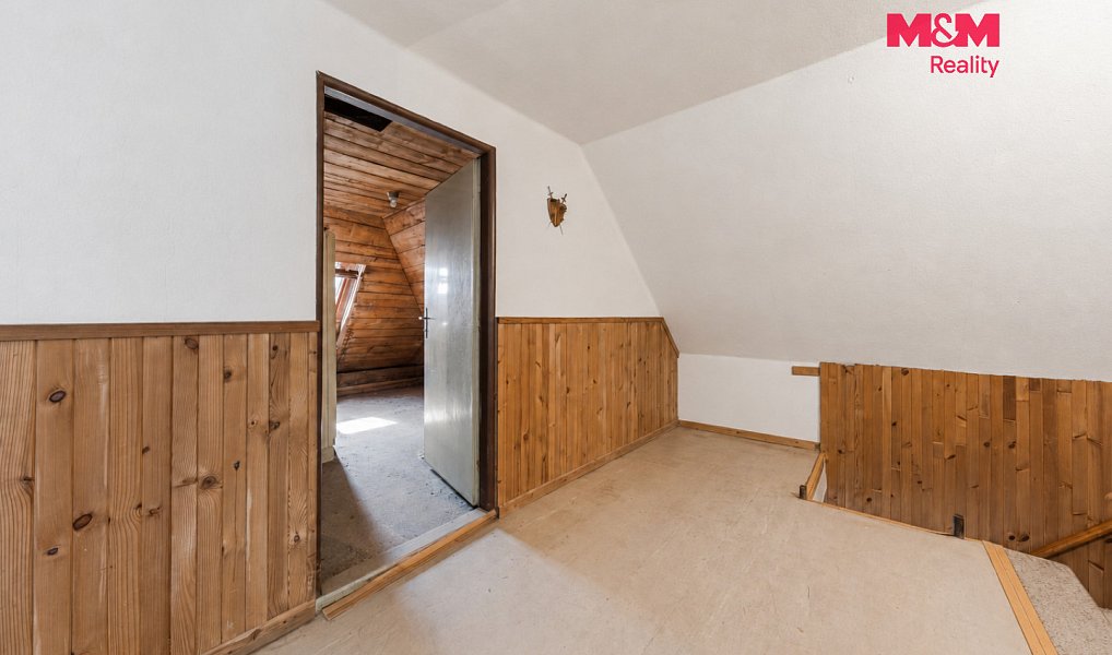 Prodej chaty/chalupy 210 m² s pozemkem 2 061 m², Rataje nad Sázavou – náhled fotky 19