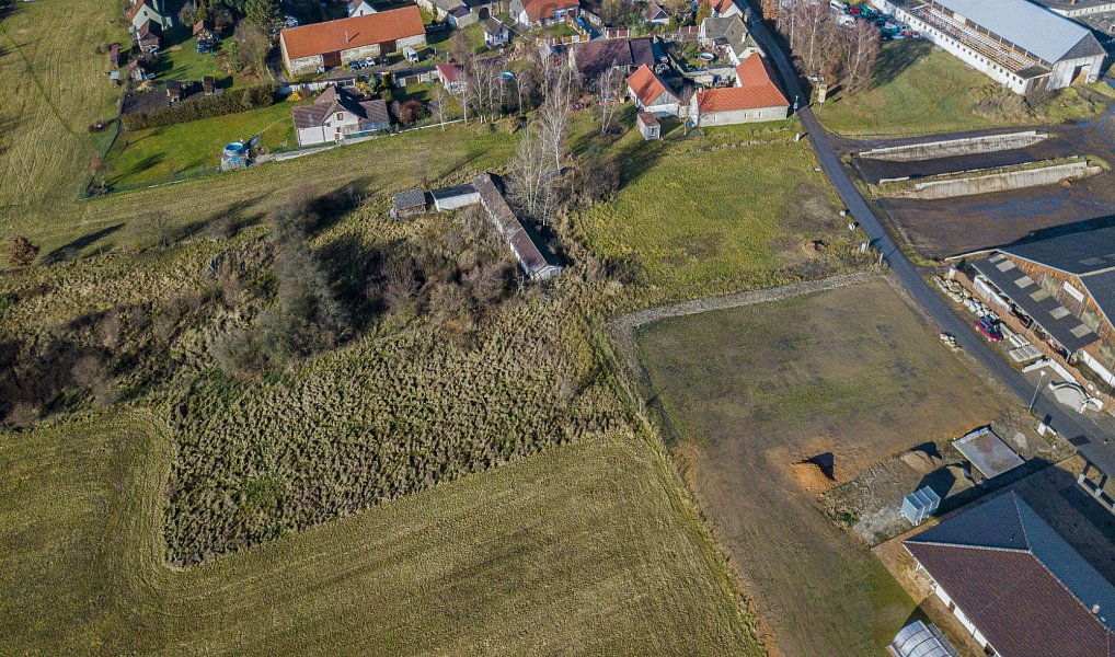 Prodej stavebního pozemku 2 370 m², Sedlec – náhled fotky 2