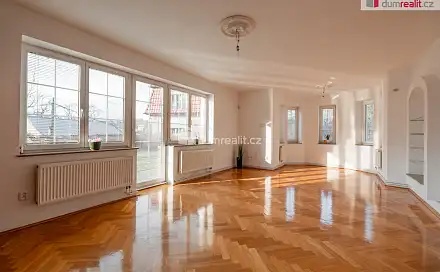 Prodej domu 350 m² s pozemkem 551 m², Viničná, Mladá Boleslav - Mladá Boleslav III
