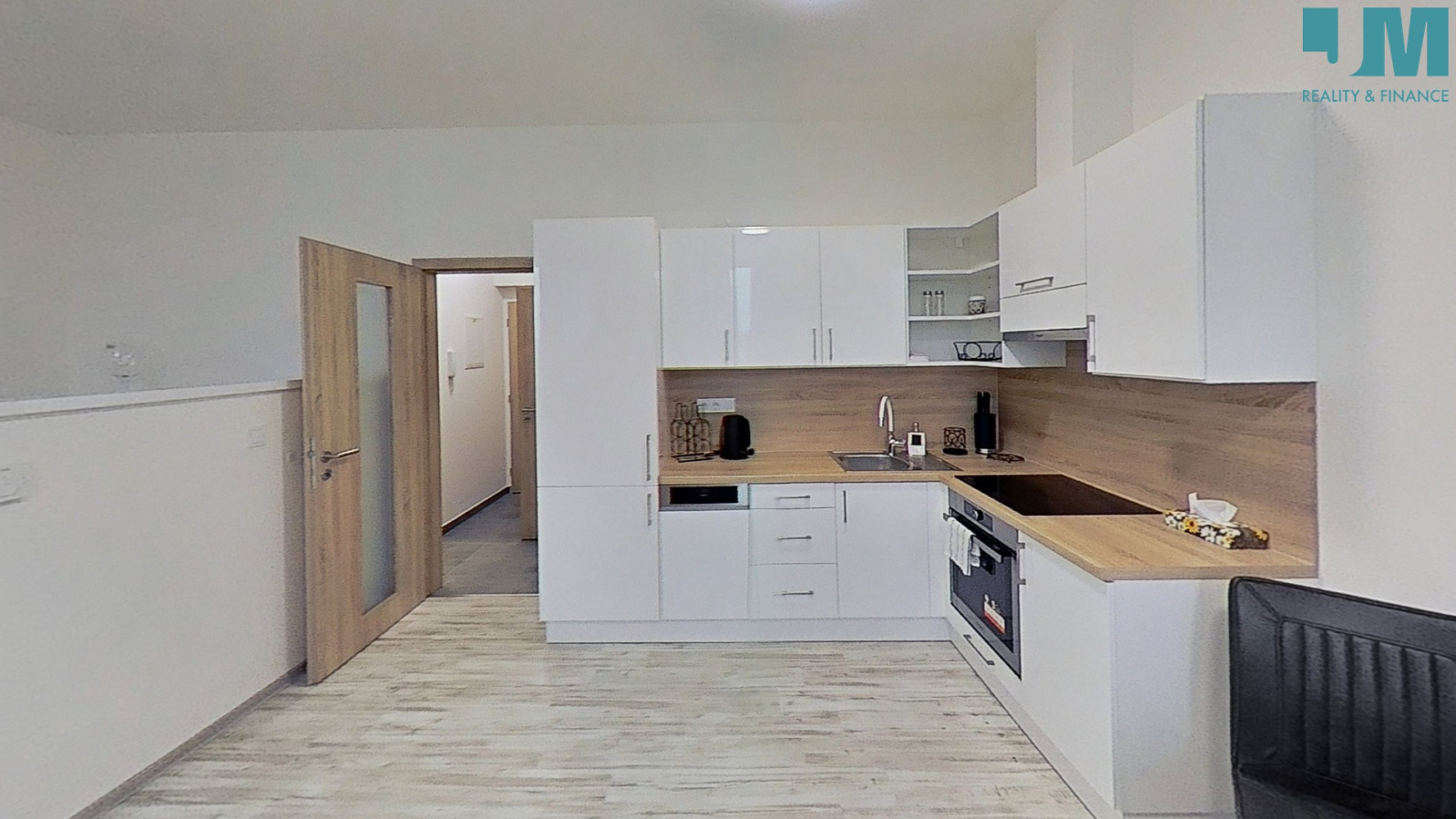 Pronájem bytu 1+kk 37 m² — photo 2