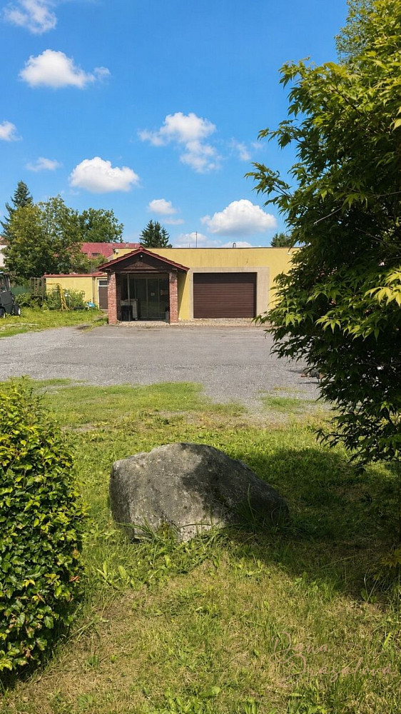 Prodej obchodních prostor 556 m² – fotografie 3