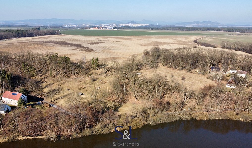 Prodej zahrady 2 324 m², Zahrádky – náhled fotky 2