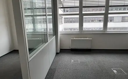 Pronájem kanceláře 168 m², Karla Engliše, Praha 5 - Smíchov