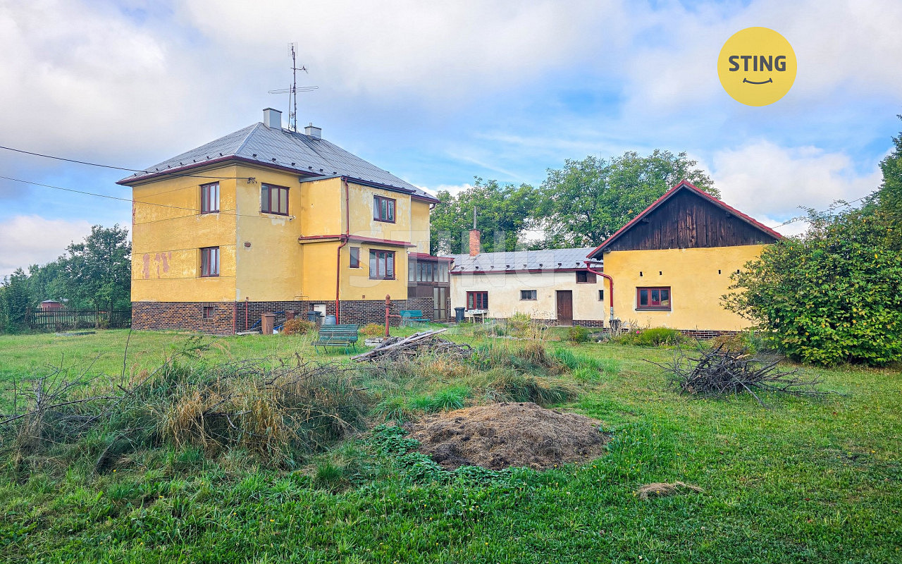 Prodej domu 224 m² s pozemkem 2 162 m²
