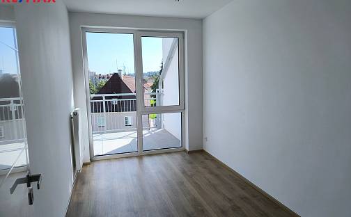 Prodej bytu 4+kk 108 m², Šumavská, Karlovy Vary