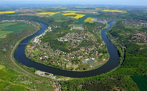 Prodej pozemku 16 116 m², Husinec - Řež, okres Praha-východ