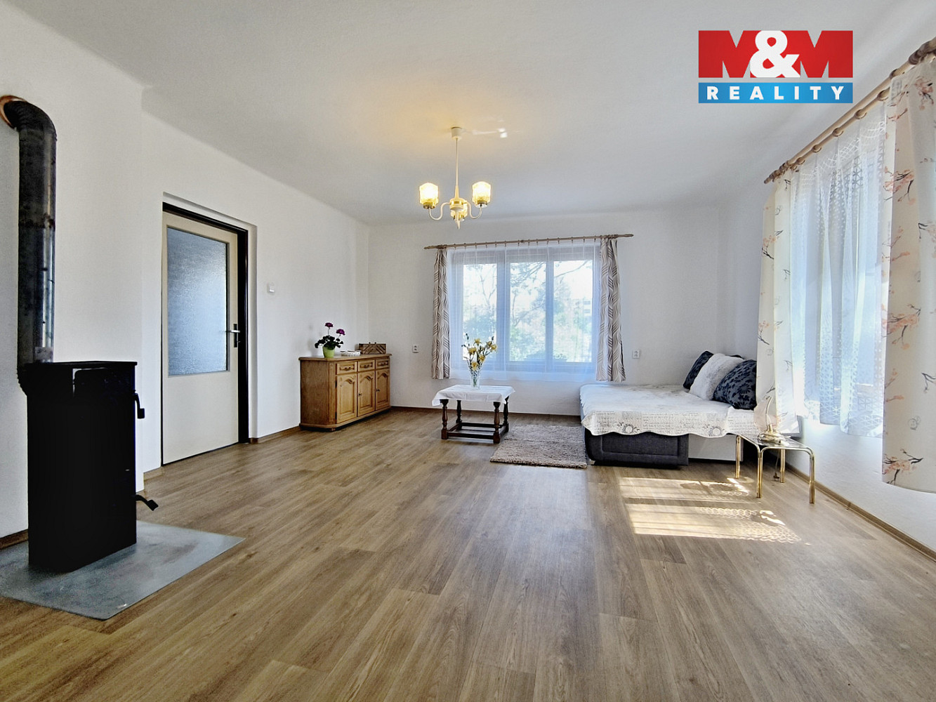Prodej domu 224 m² s pozemkem 1 055 m²