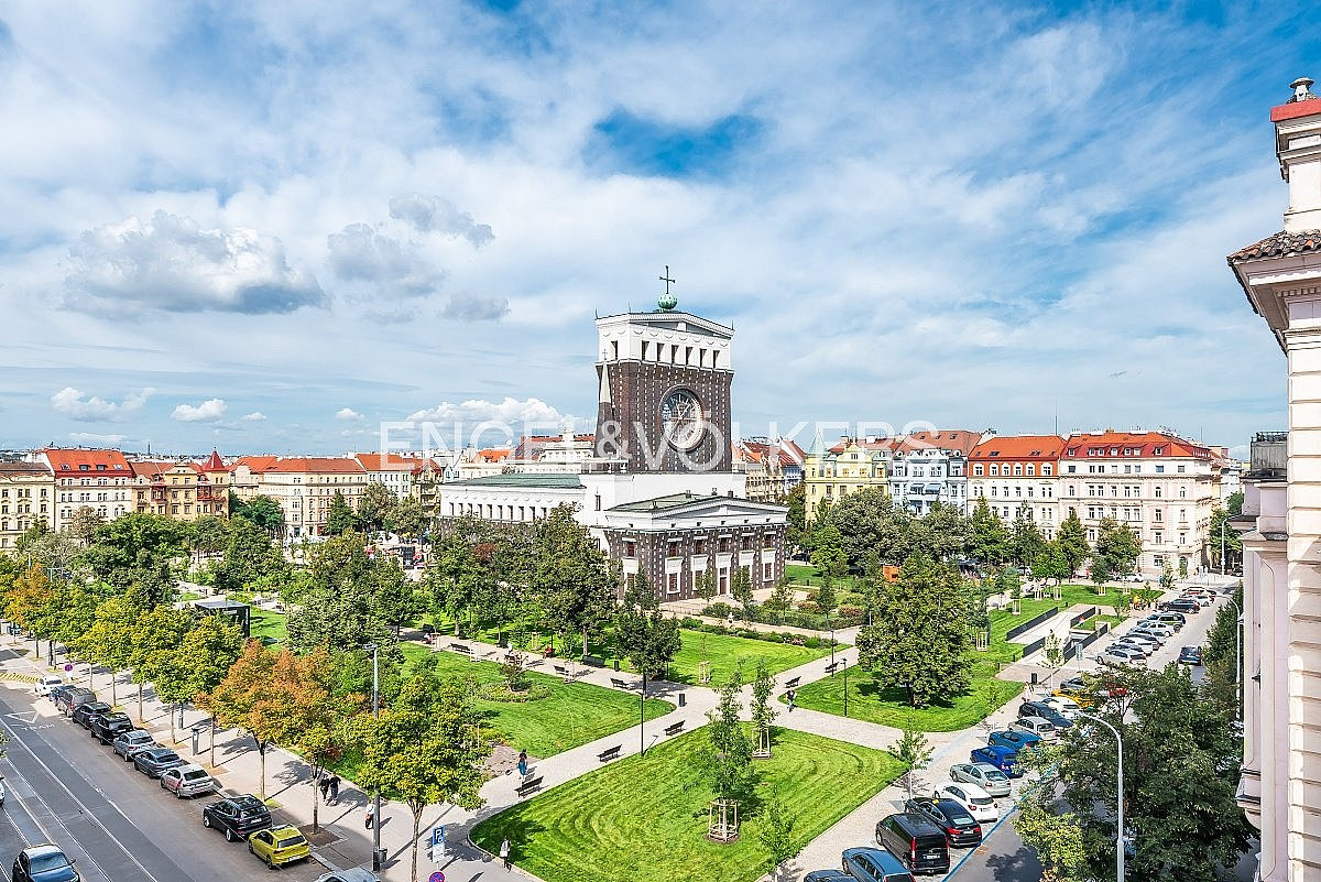 Pronájem bytu 4+kk 140 m² – fotografie 3