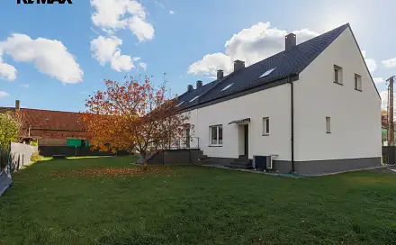 Prodej domu 157 m² s pozemkem 387 m², Pozdeň, okres Kladno
