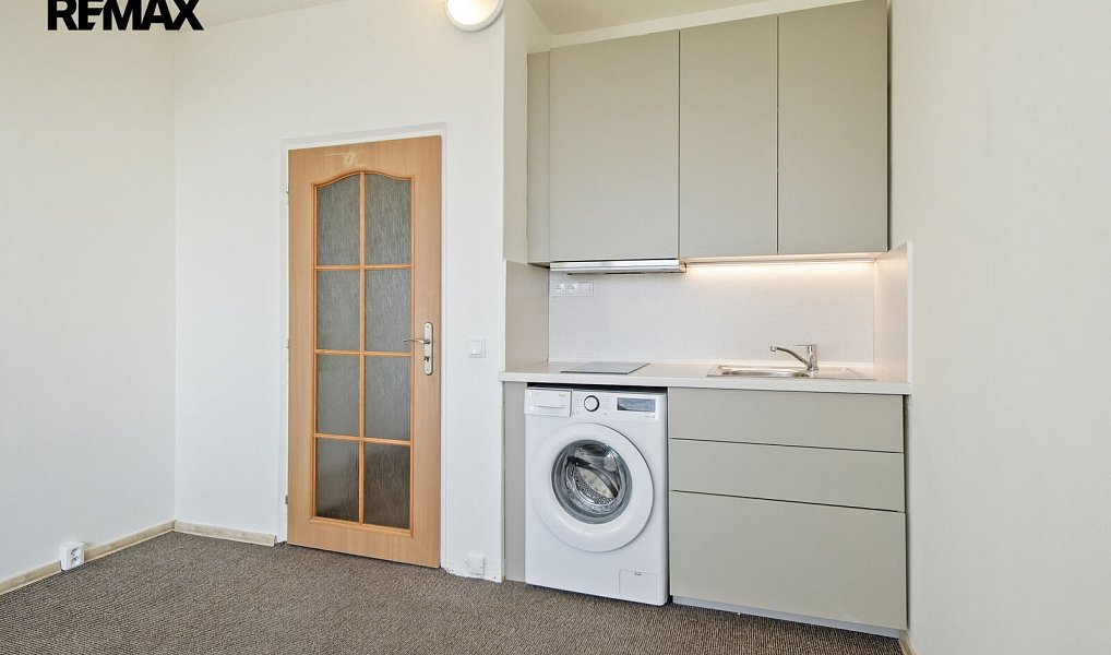 Pronájem bytu 1+kk, 23 m², Lesná - Brno-město, Brno