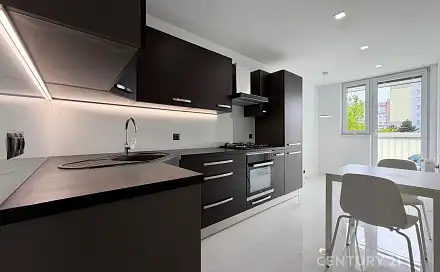 Pronájem bytu 3+kk 60 m²