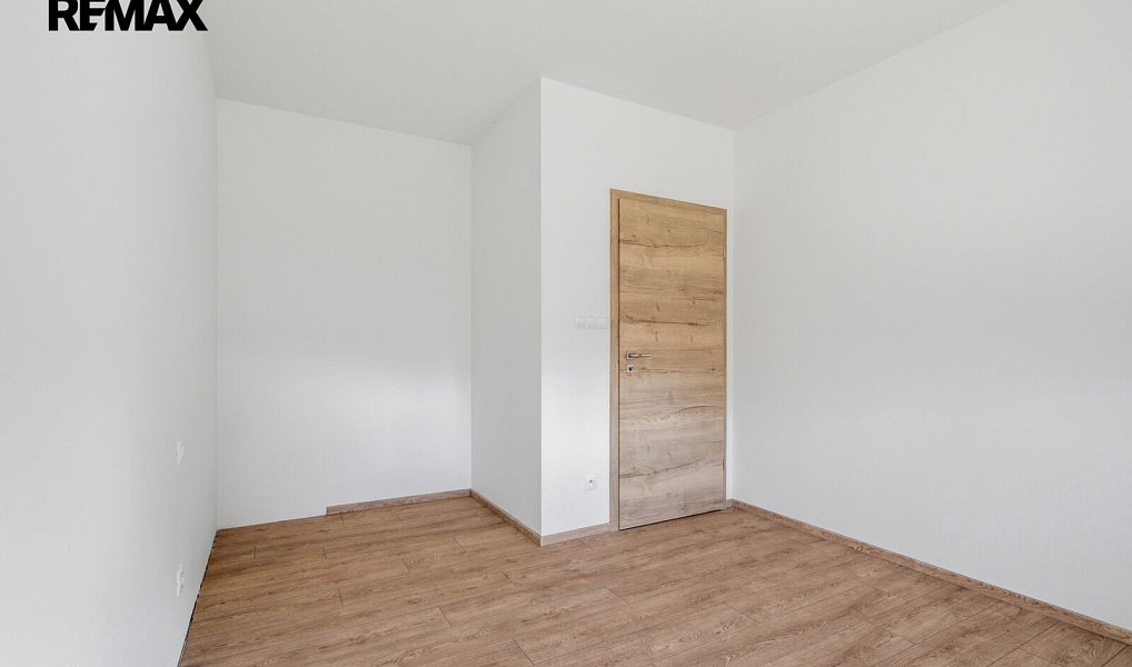 Prodej domu 85 m² s pozemkem 3 925 m², Tišice – náhled fotky 10