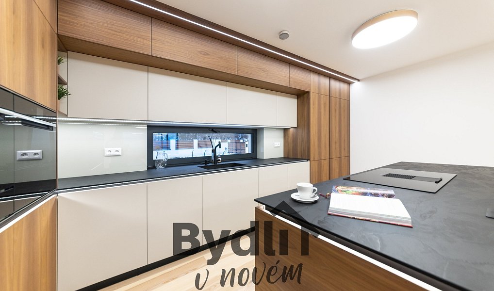 Prodej domu 192 m² s pozemkem 959 m², Zastávka – náhled fotky 4