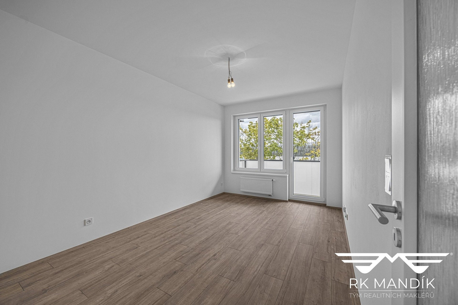 Pronájem bytu 2+kk 45 m² – fotografie 2