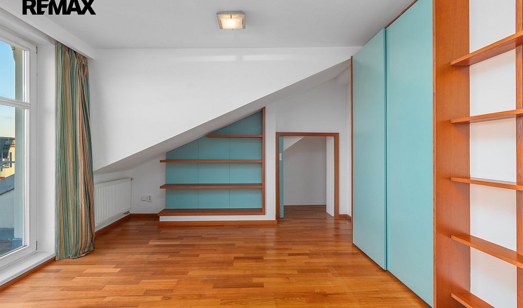 Prodej bytu 3+kk 107 m², Praha – náhled fotky 31