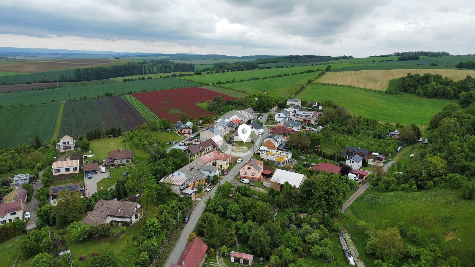 Prodej stavebního pozemku 190 m² – fotografie 3