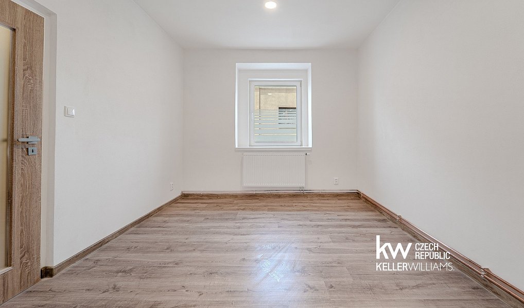 Prodej bytu 2+1 59 m², Smečno – náhled fotky 5