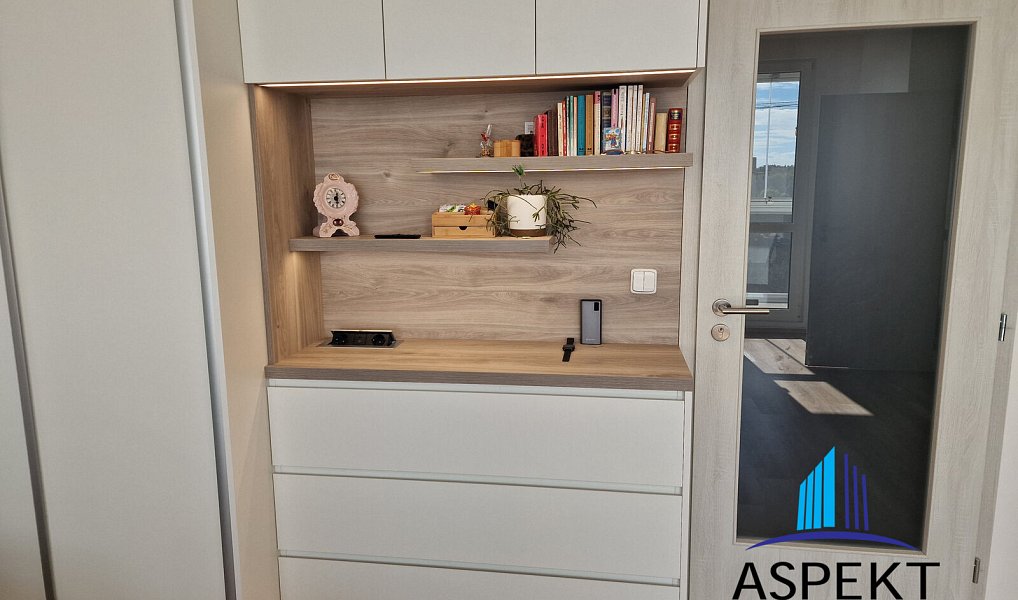 Prodej bytu 4+1 84 m², Praha – náhled fotky 6