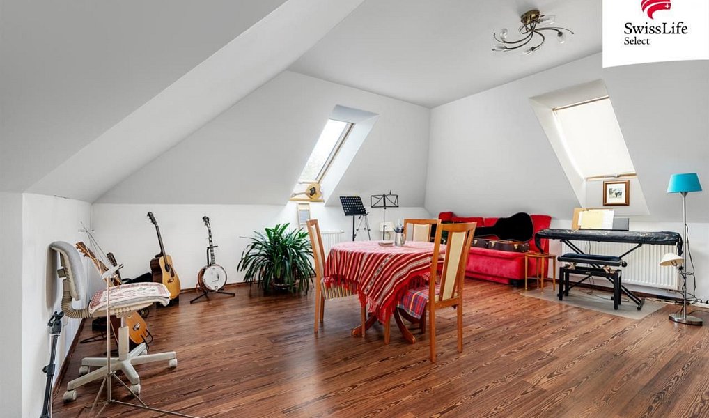 Prodej domu 417 m² s pozemkem 3 911 m², Třeboň – náhled fotky 13