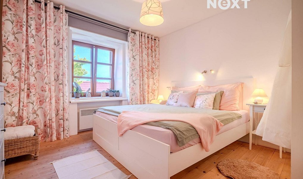 Prodej domu 335 m² s pozemkem 1 532 m², Lhenice – náhled fotky 2