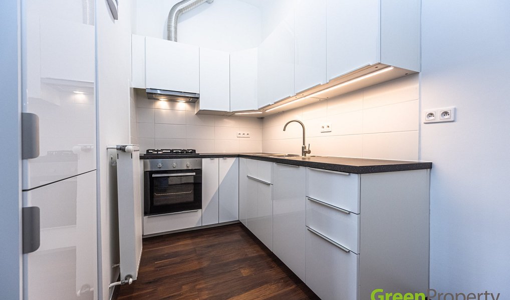Pronájem bytu 2+kk, 57 m², Smíchov - Praha 5, Praha