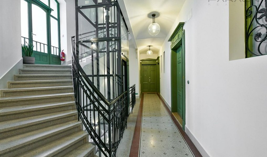 Pronájem bytu 2+kk 60 m², Praha – náhled fotky 25