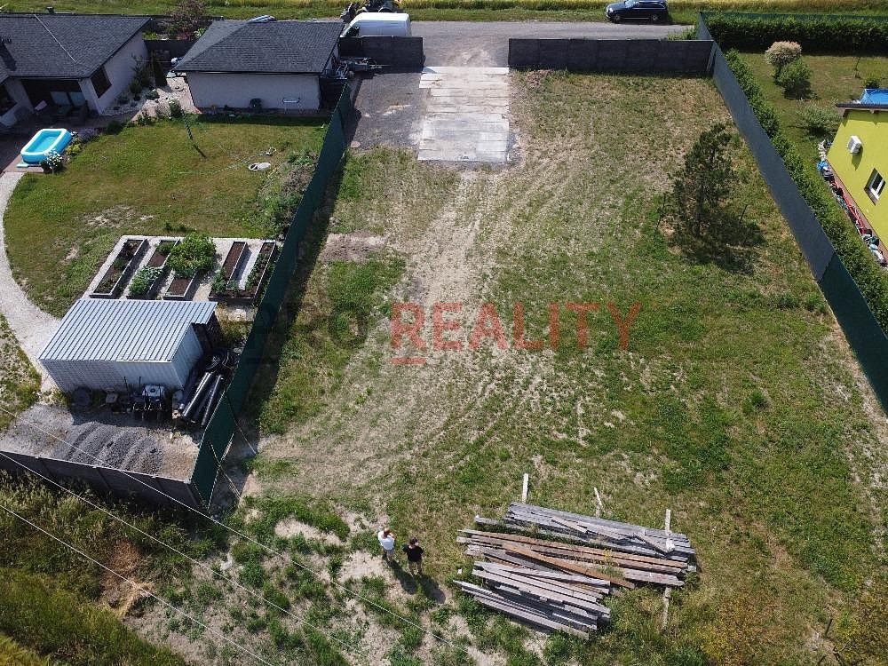 Prodej stavebního pozemku 1 045 m² — photo 2