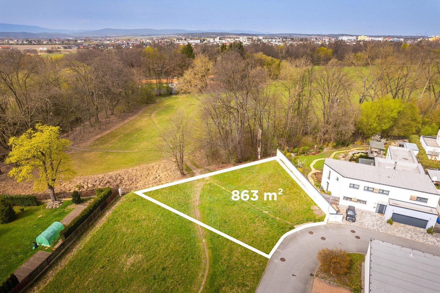 Prodej stavebního pozemku 863 m²
