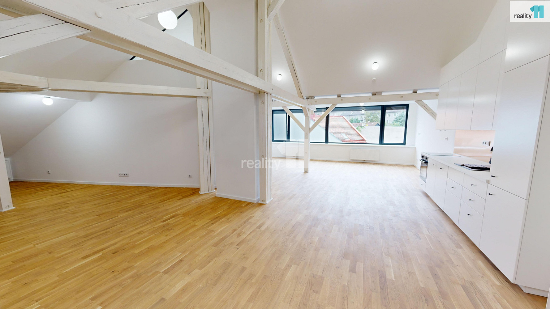 Pronájem bytu 2+kk 151 m² — photo 4