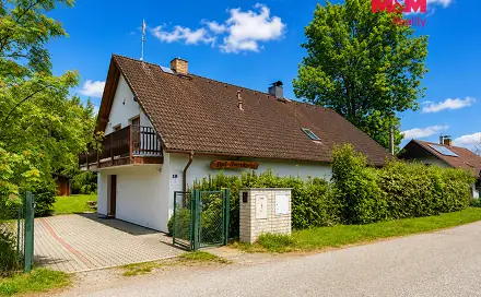 Prodej ubytovacího objektu 272 m², Nová Pec - Láz, okres Prachatice