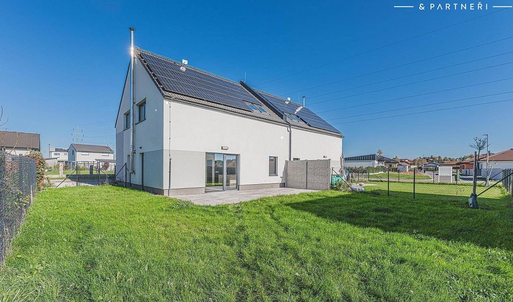 Prodej domu 150 m² s pozemkem 213 m², Dříteč – náhled fotky 23