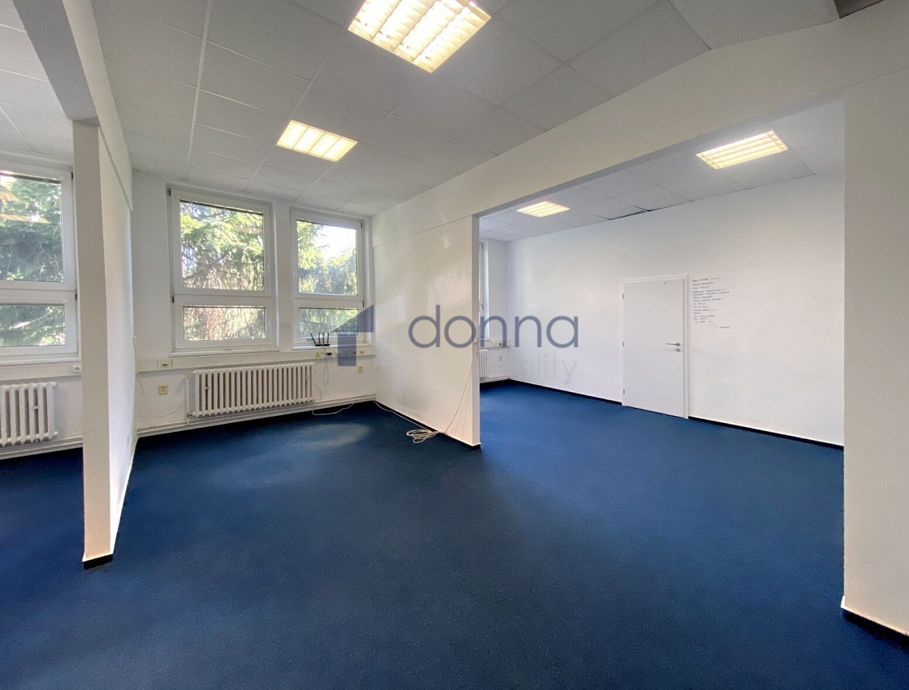Pronájem kanceláře 92 m² – fotografie 3