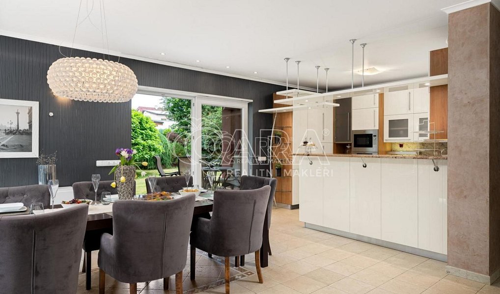 Prodej domu 470 m² s pozemkem 1 038 m², Praha – náhled fotky 10